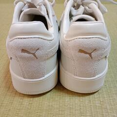 新品未使用プーマ厚底スニーカーの画像