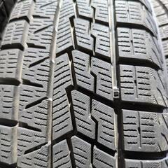 ダイハツ純正アルミホイール付きスタッドレスタイヤの画像