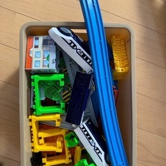 プラレール