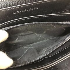 【790】ラウンドファスナー MICHAEL KORS 35F7STVE7 ※ストラップ欠品の画像