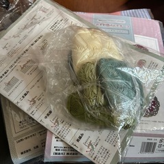 かぎ針編みのモチーフキット　12セットの画像