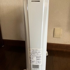 デロンギオイルヒーター美品D071249EFの画像
