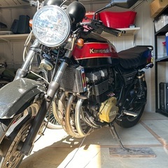 KAWASAKI ZRX400