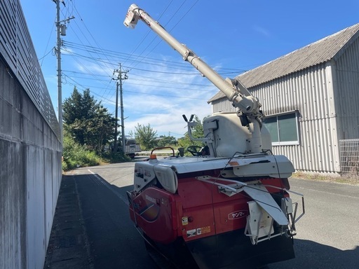 ヤンマーコンバインGC215