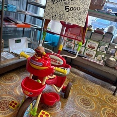 アンパンマン 三輪車　美品　　
