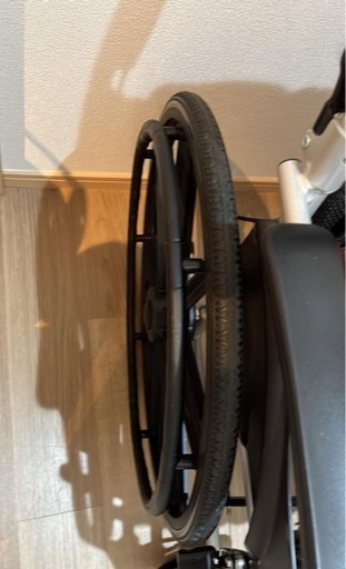 車椅子 ほぼ新品　1ヶ月半のみ使用
