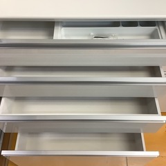 【リサイクルサービス八光】幅120㎝　古賀家具　エナメルホワイト食器棚　OPサフラン