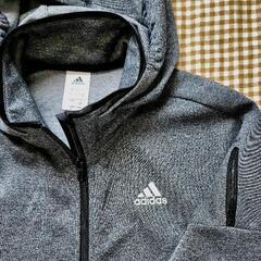 【美品】adidas パーカー 【J/OT】の画像
