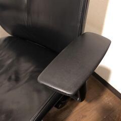 デスクチェア steelcase Think 本革 ヘッドレスト ランバーサポート 稼働肘 オフィスチェア 事務椅子 の画像