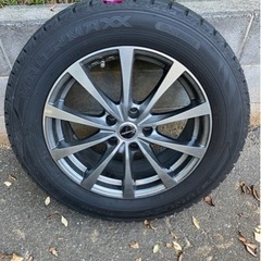 車のパーツ タイヤ、ホイール