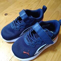 ★未使用★PUMA プーマ　靴　スニーカー　13cmの画像