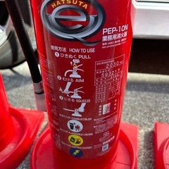新品未使用リサイクルシール付き消火器3台差し上げます。の画像