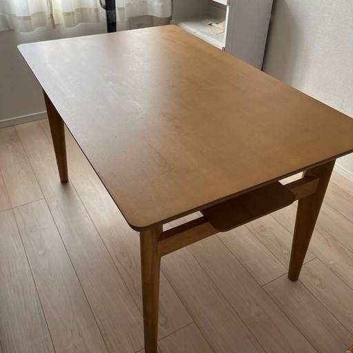 ニトリ購入　ダイニングテーブル　オーク　木目