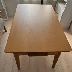 ニトリ購入　ダイニングテーブル　オーク　木目の画像