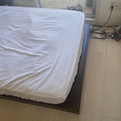 セミダブルローベッド、セミダブルマットレスの画像