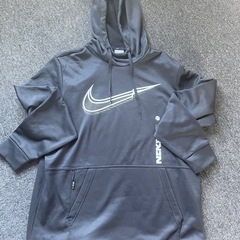 NIKE パーカー　美品　XLの画像