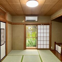 「庭付き一戸建てで、愛犬と自由に過ごせる。広々87㎡の空間。」敷...
