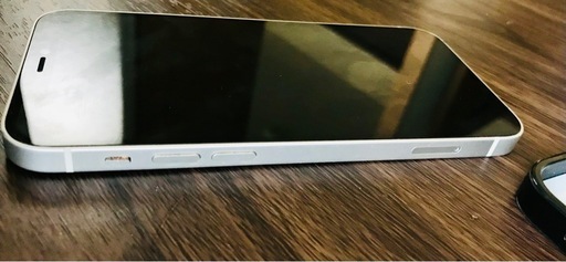 バッテリー新品★美品★　SIMフリーiPhone12   128GB White