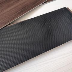 置くだけフロアタイル木目調の画像