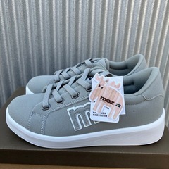 新品未使用品 !!　moz モズ スニーカー レディース ローカット シンプル 軽量 sweden スウェーデン の画像