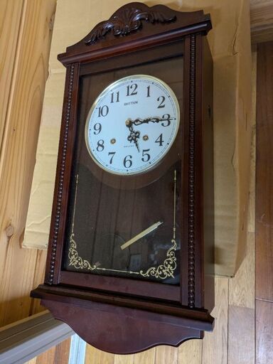 掛け時計　振り子時計