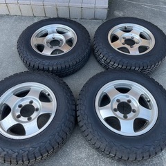 ジムニー  スタッドレス  トーヨー 185/85R16 4本セット