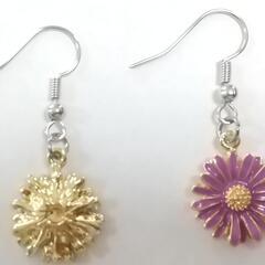 ハンドメイド ピアス お花 パープルの画像