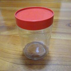 フタ付きビン　ビン　２個　ガラス製の画像