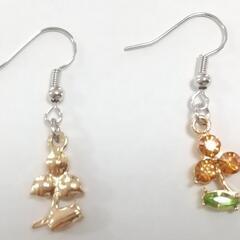 ハンドメイド　ピアス　お花　オレンジの画像