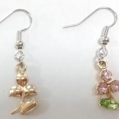 ハンドメイド　ピアス　お花　ピンク　キラキラの画像