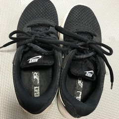NIKEスニーカー　22.5cm