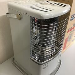 【美品】トヨトミ 木造8畳 コンクリート10畳まで 反射式石油ストーブ ホワイト RSH29B「管理No2」の画像