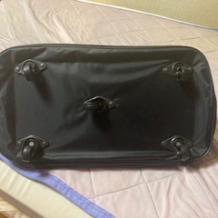 バック。キャリー付き。2段階で大きくなります。の画像