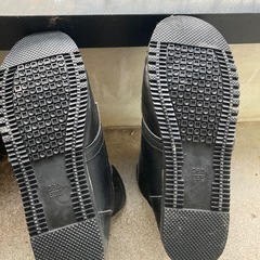ブーツタイプ。安全靴。足先鉄芯入り。 色、ブラック。サイズ26cm。 の画像
