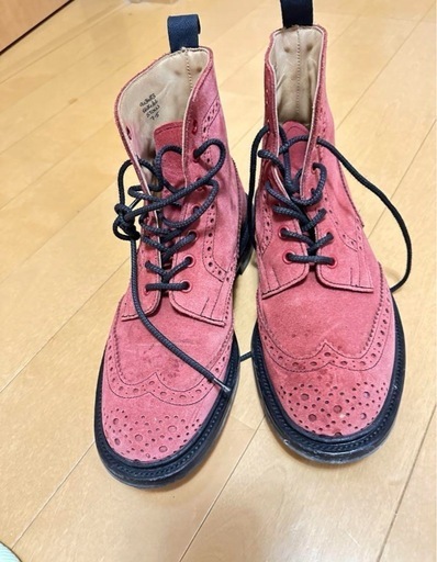 トリッカーズ　ブーツなど