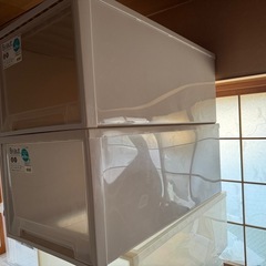 使用済衣装ケース①