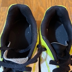 サッカー　スパイク　21.5センチの画像