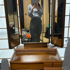 【半額セール中】木製の三面鏡　の画像