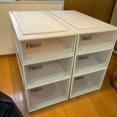 【受付終了】押入れ用　衣装ケース　Fits