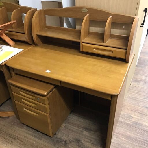 学習机　キャビネット付【ジャングルジャングルイズミヤ広陵店】