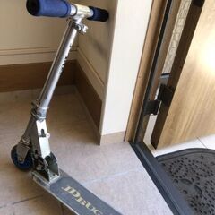 値下げしました!キックボード2つセットの画像