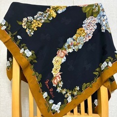 スカーフ(Nina  Ricci)