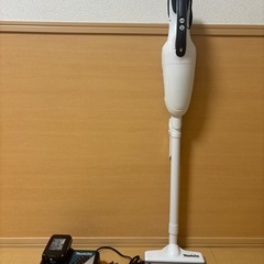 マキタ カプセル式掃除機 充電器付き