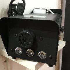 スモークマシンと専用液付きの画像