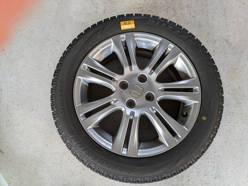 GE8 fit RS純正16インチホィールとスタッドレスタイヤ4本セット