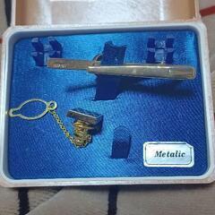 金色のネクタイピン2つ👔の画像