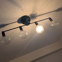 シーリングライト　電球色　フロアライト　電球の画像