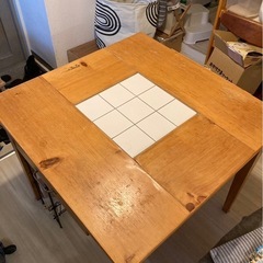 ダイニングテーブル　引き出しあり