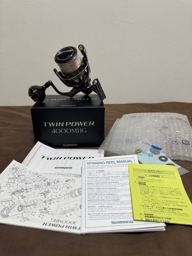 SHIMANO ツインパワー 4000MHG スピニングリール