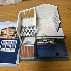ミニチュアドールハウス(作りかけ)の画像